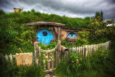 Imagen de una casa hobbit de Nueva Zelanda, por Daniel Peckman